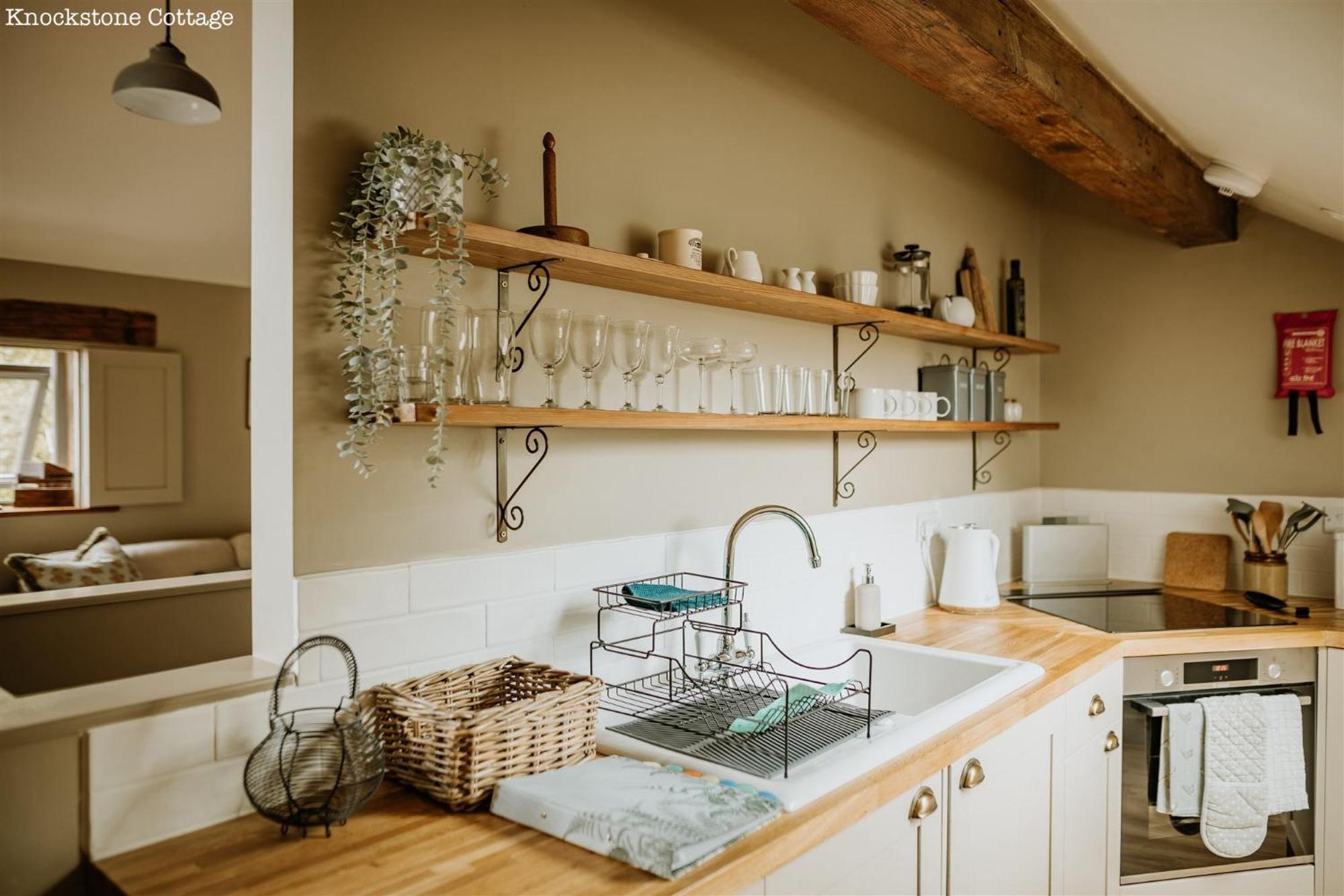 Lyme Tree Farm - Hotching Barn And Knockstone Holiday home *
